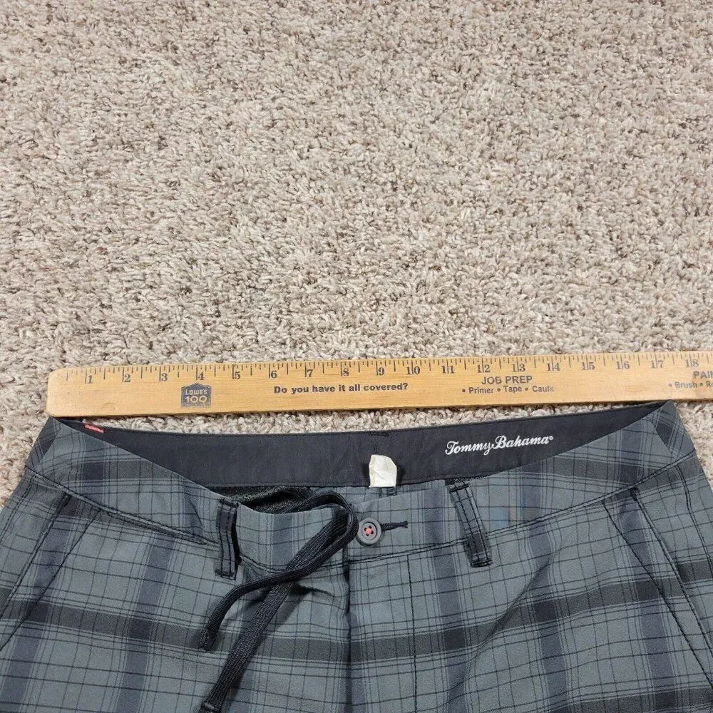 Tommy Bahama Board Shorts Mens 34 Gray Black Plaid Beach Walking - Picture 2 of 8